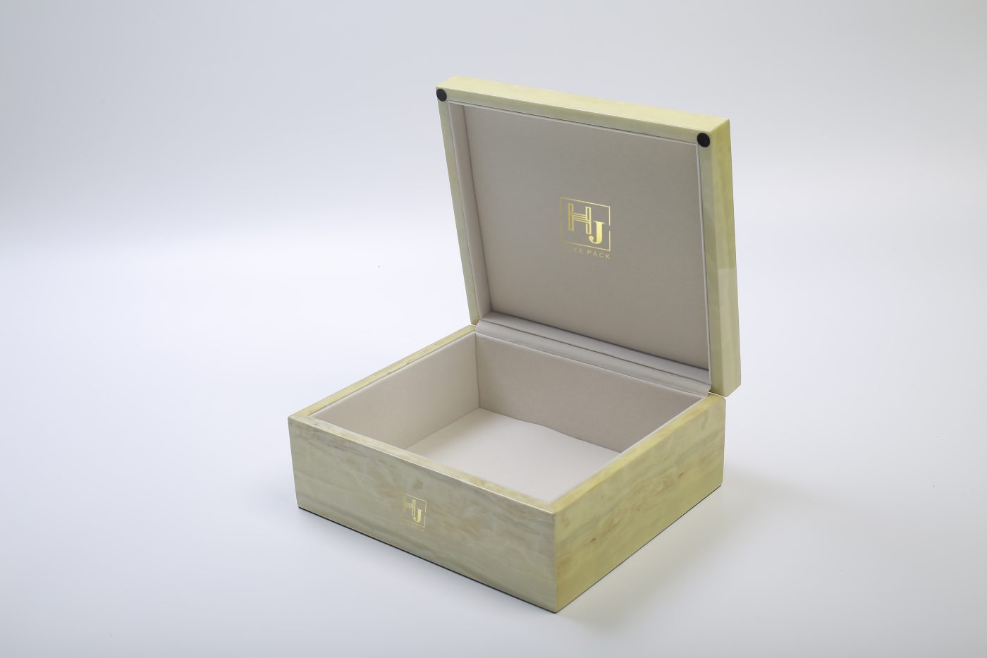 Wooden Rigid Flip-top Gift Box - Luxury Custom Packaging for Special Occasions View 2