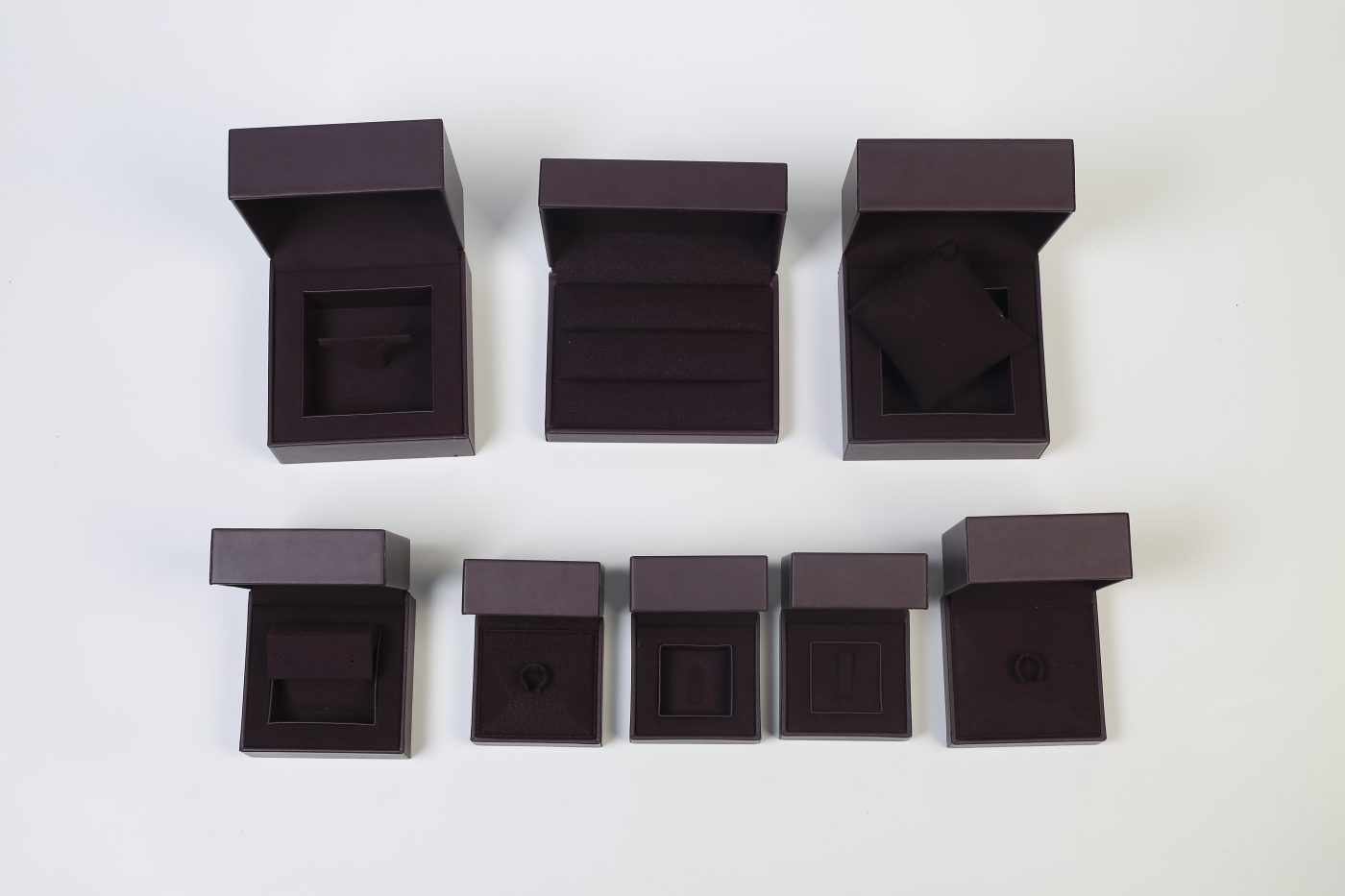 Classic Jewelry Box - Rigid Flip-top Packaging Suite View 3