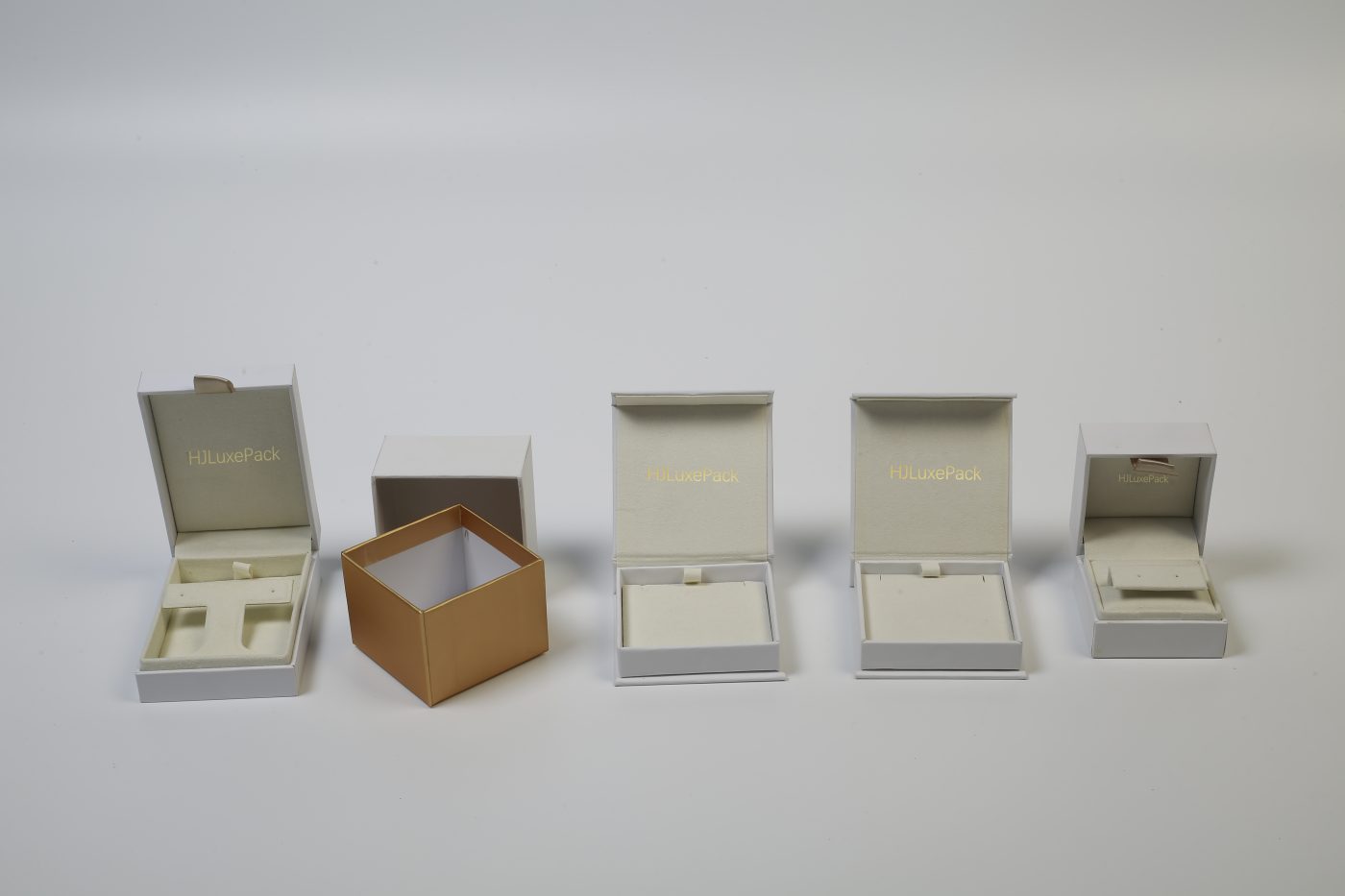 FSC-certified Sustainable Jewelry Box - Eco-friendly Rigid Paper Flip-top Luxury Packaging View 4