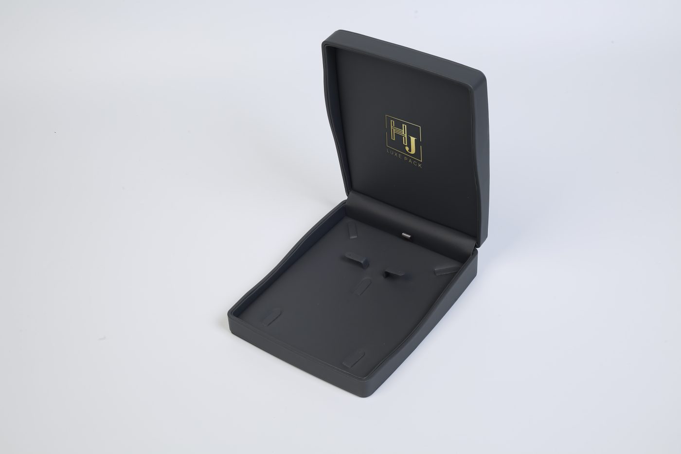 Classic PU Leather Jewelry Box - Rigid Flip-top Luxury Packaging View 3