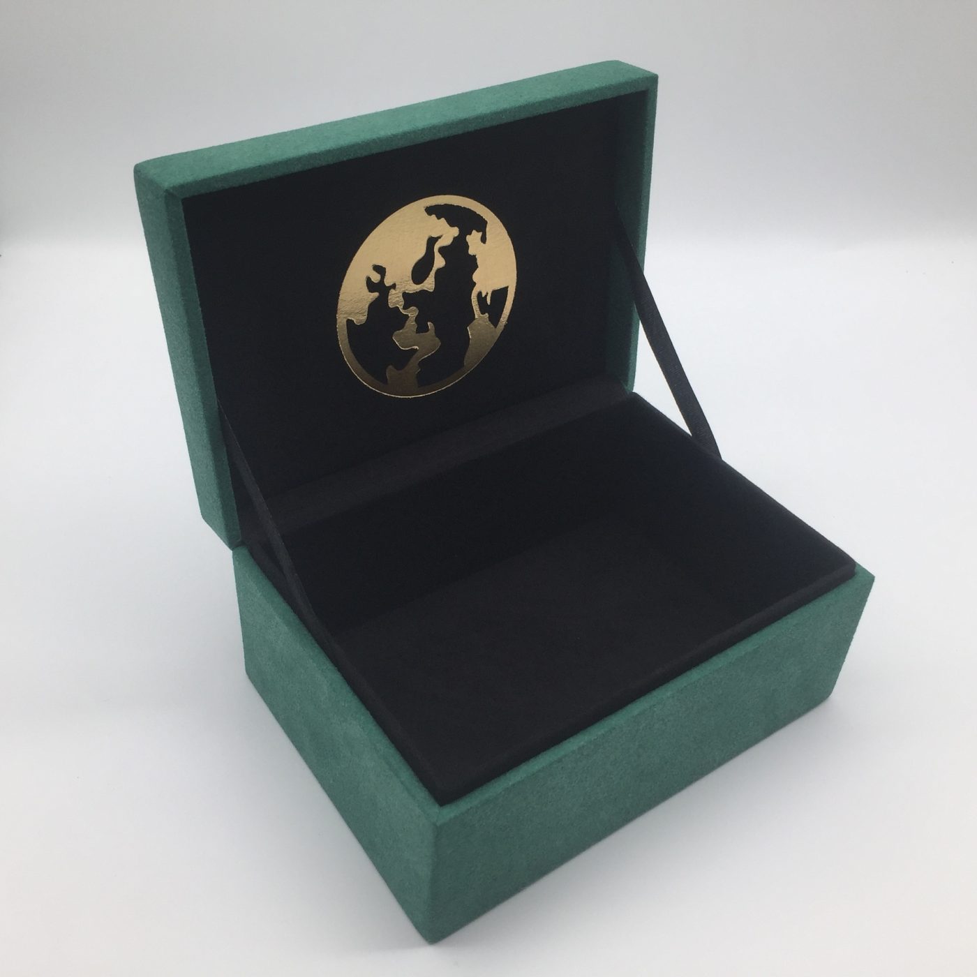 Luxury Wooden Jewelry Gift Box – Rigid Flip-top Custom Packaging View 3