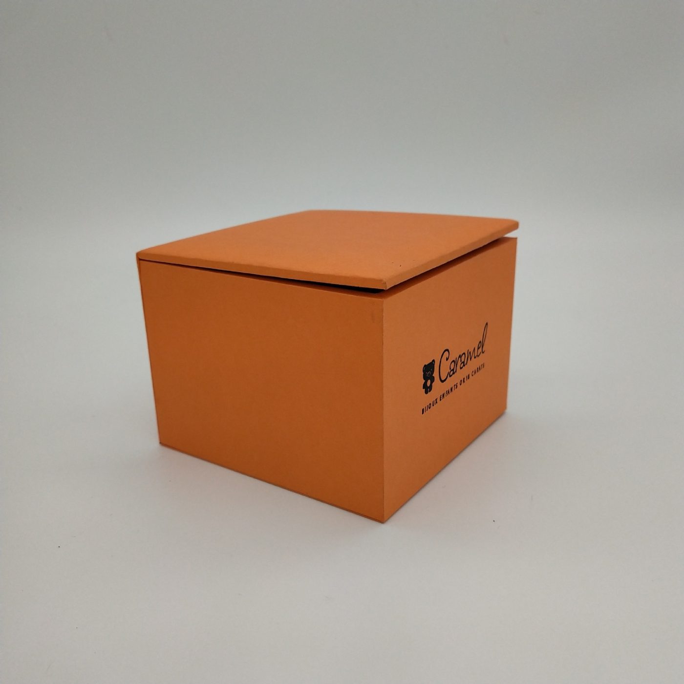 Modern Wooden Watch Gift Box – Sustainable Luxury Packaging View 3