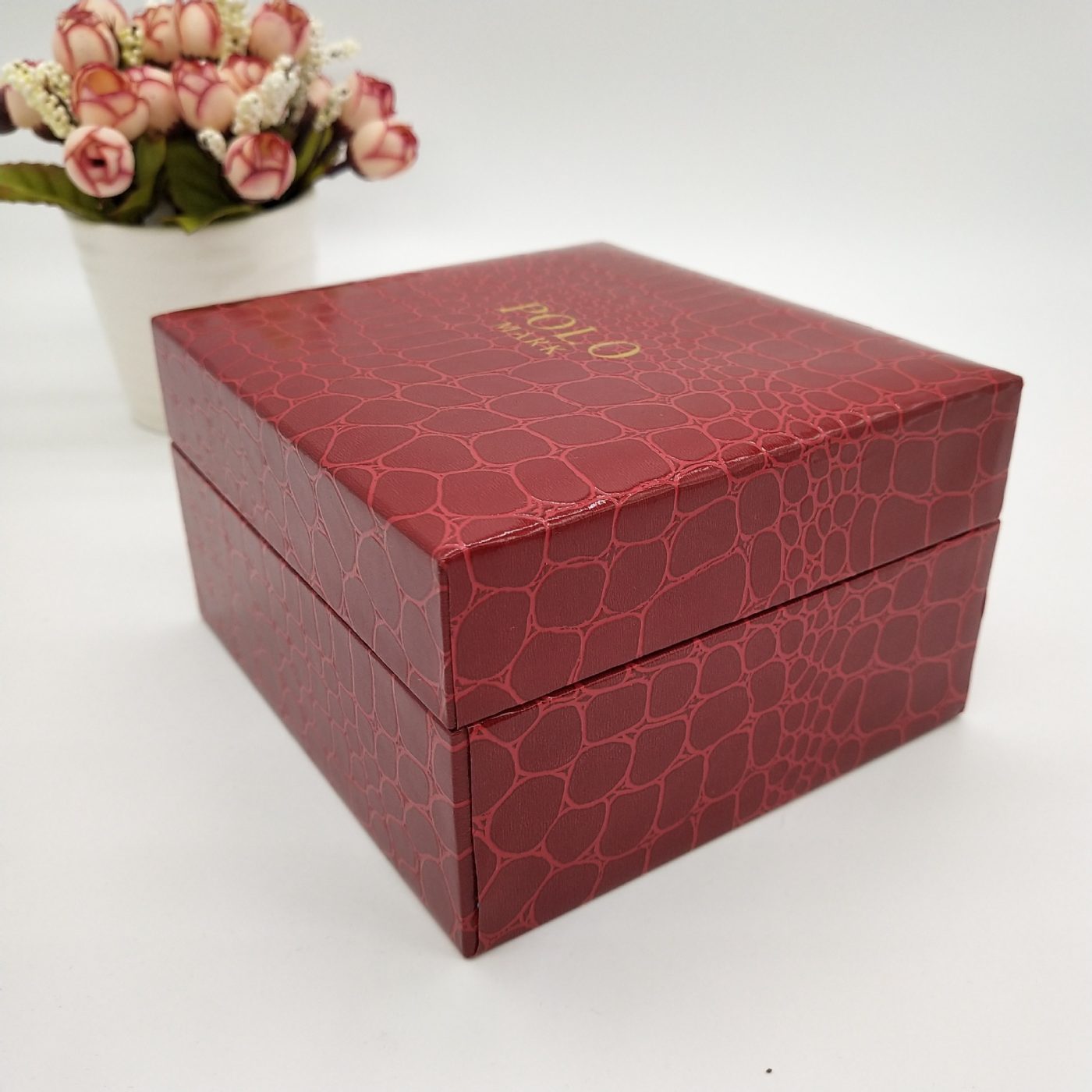 Luxury Crocodile Pattern PU Leather Watch Gift Box – Custom Packaging View 3