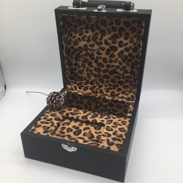 Modern Leopard Pattern PU Leather Gift Box – Rigid Custom Packaging View 2