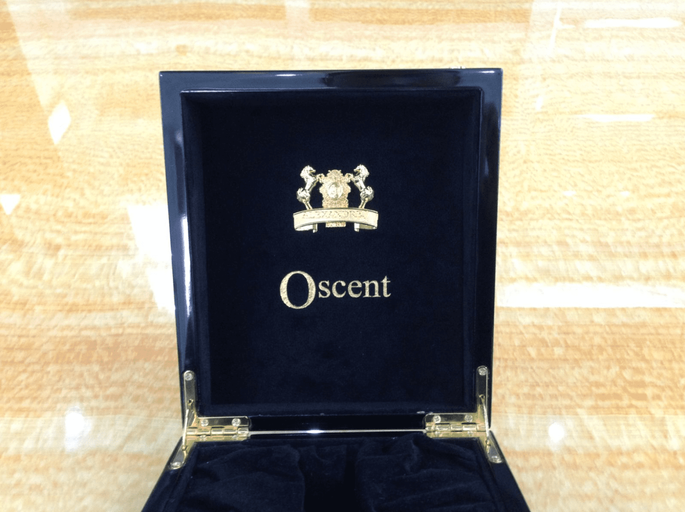 Luxury Spray Painted Perfume Box View 2 - HJ LuxePack Luxury and Custom Packaging Provider