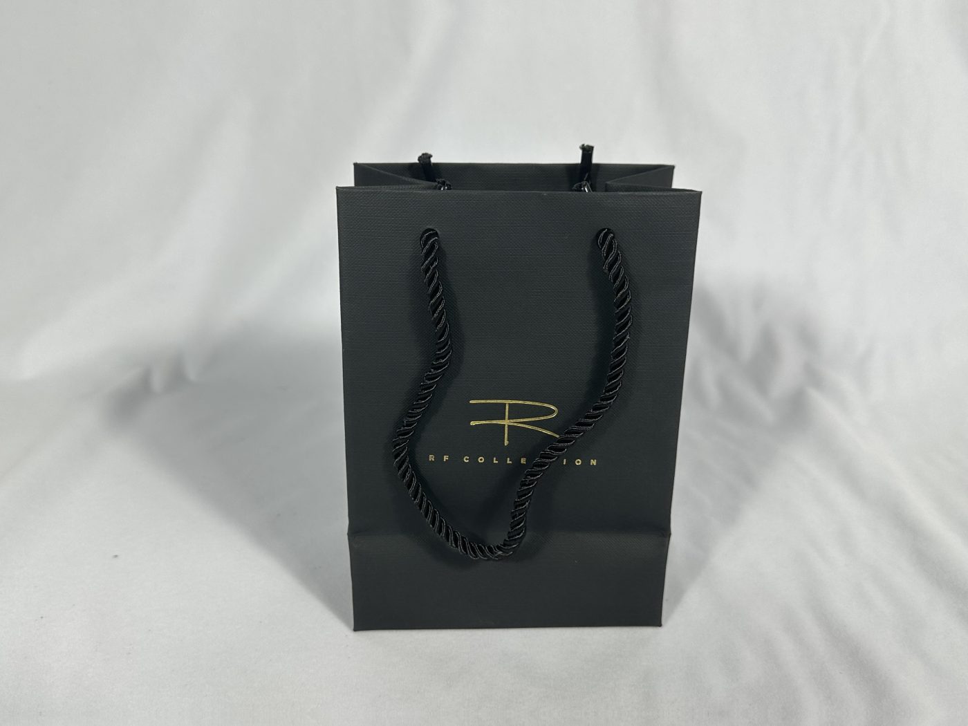 Classic Black Twisted Rope Handle Gift Bag | Paper Bag J002